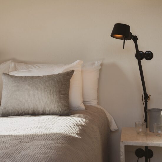 D2. Bed side table